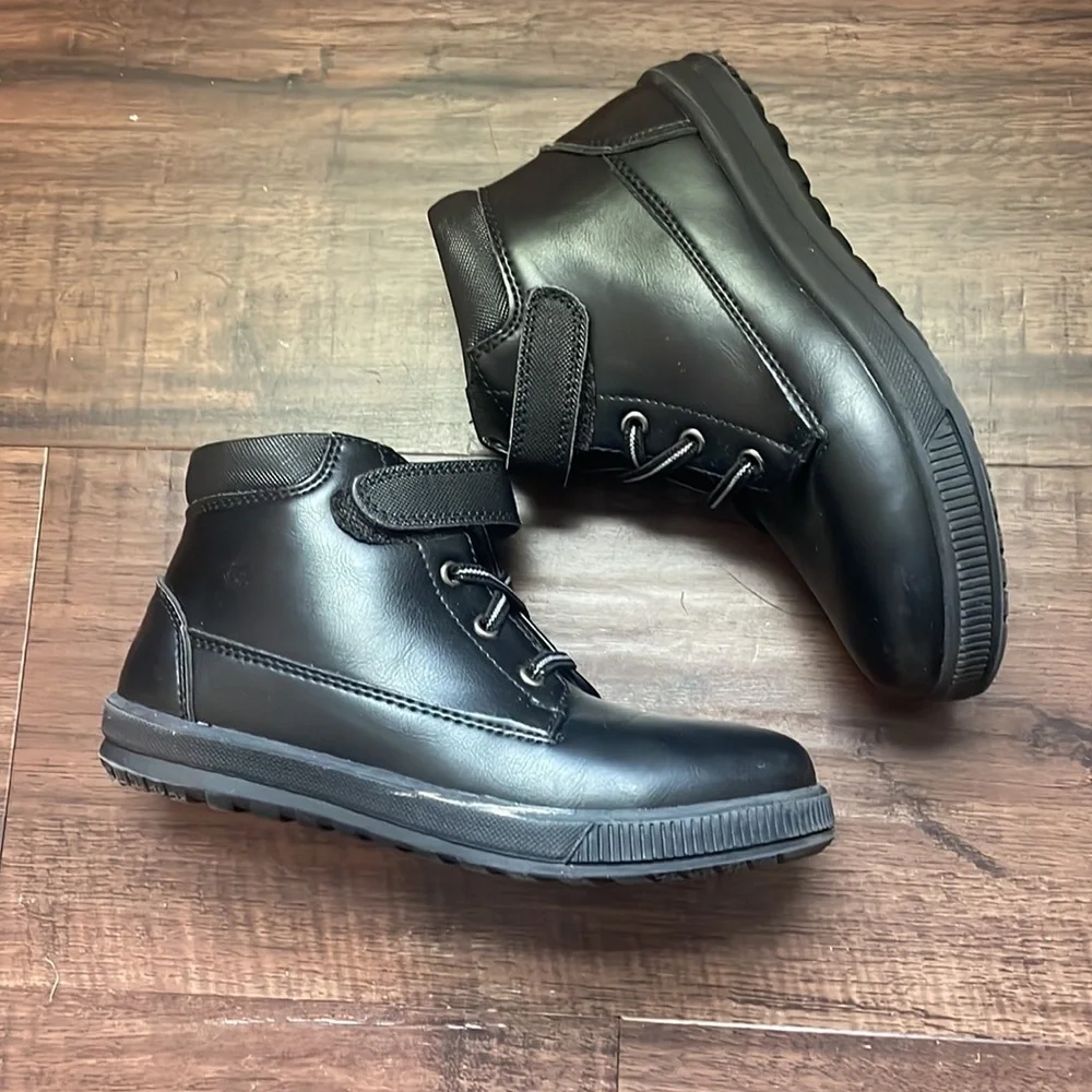 Deer Stags Quinton dress boots, EUC